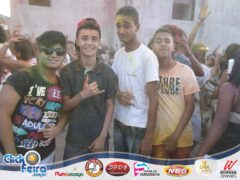 Holi Live