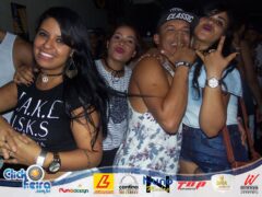 Oêêê #ParaPoucos 