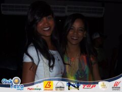 Oêêê #ParaPoucos 