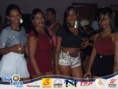 Oêêê #ParaPoucos 
