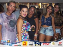 Oêêê #ParaPoucos 