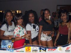 Oêêê #ParaPoucos 