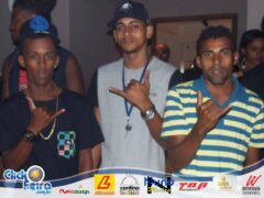 Oêêê #ParaPoucos 