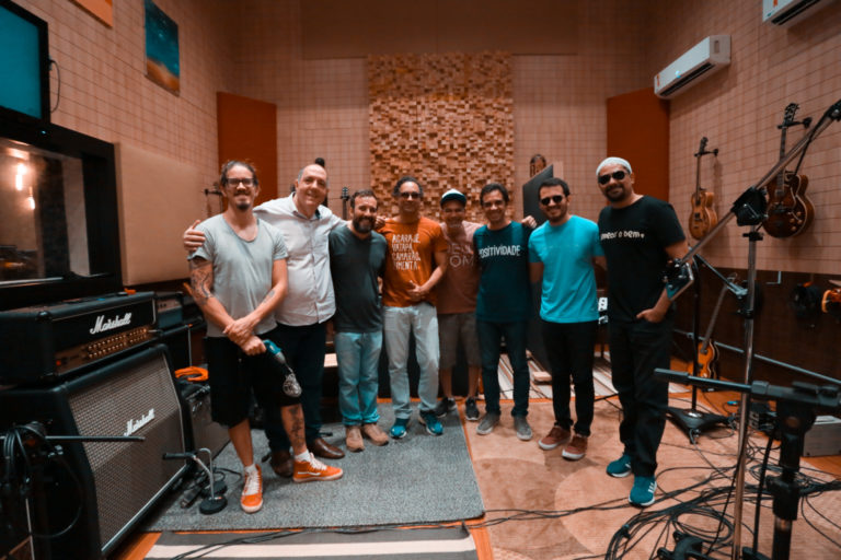 ADÃO NEGRO GRAVA NOVO ÁLBUM EM BRASÍLIA, NO ESTÚDIO DE ALEXANDRE CARLO DO NATIRUTS